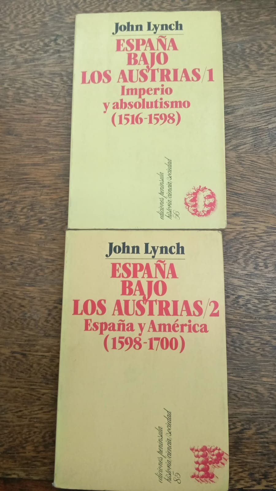 España bajo los Austrias Dos tomos, 1516-1598, 1598-1700 John Lynch Ediciones península